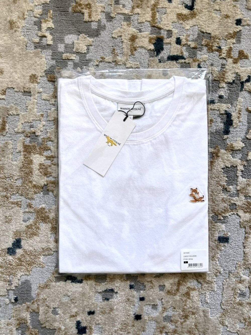 NWT - Maison Kitsune Chillax Fox T-shirt - White🦊